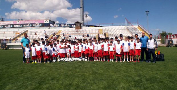 Futbol İl Spor Merkezi Start Aldı