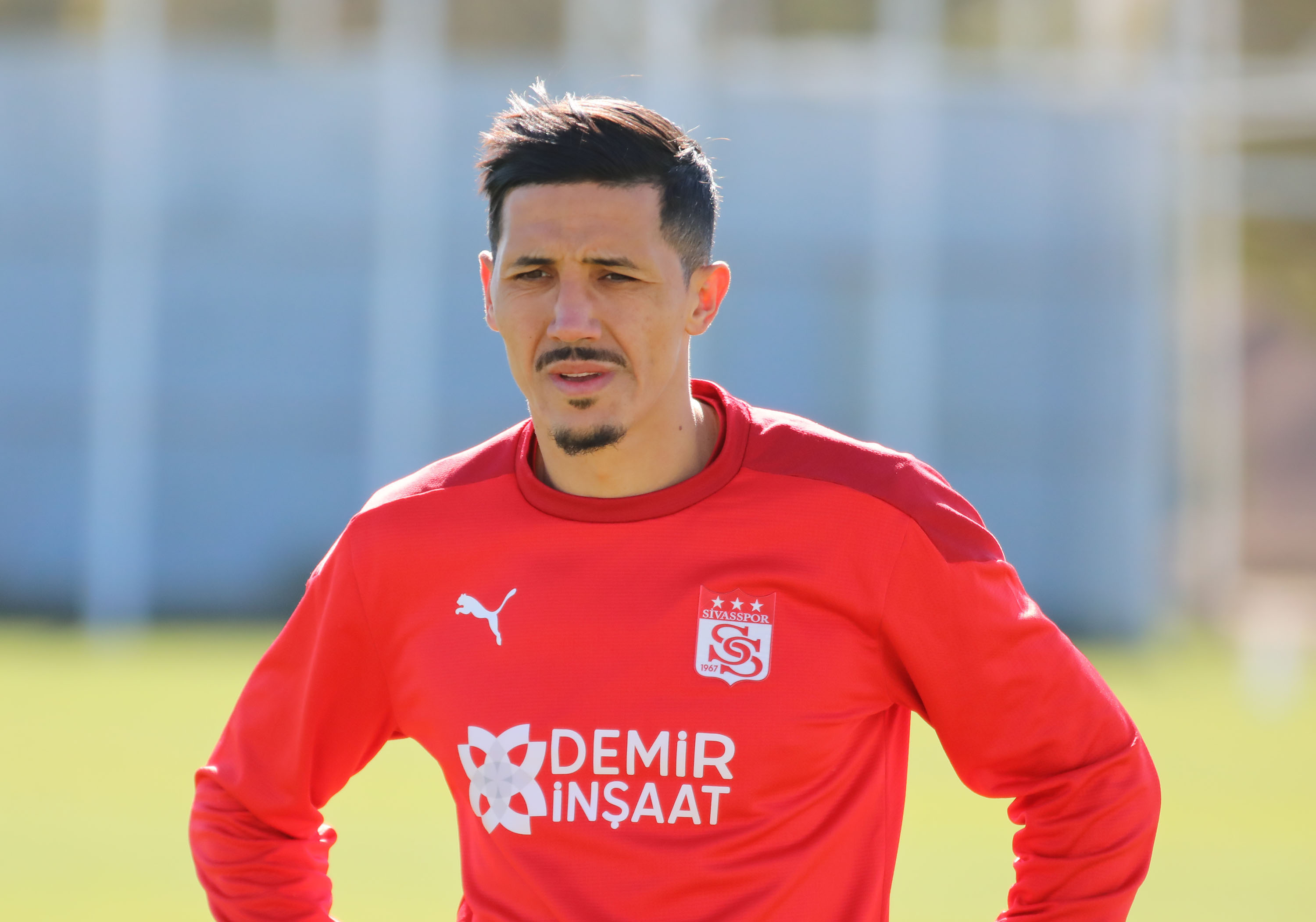 Fayçal Fajr’dan geri dönüş mesajı