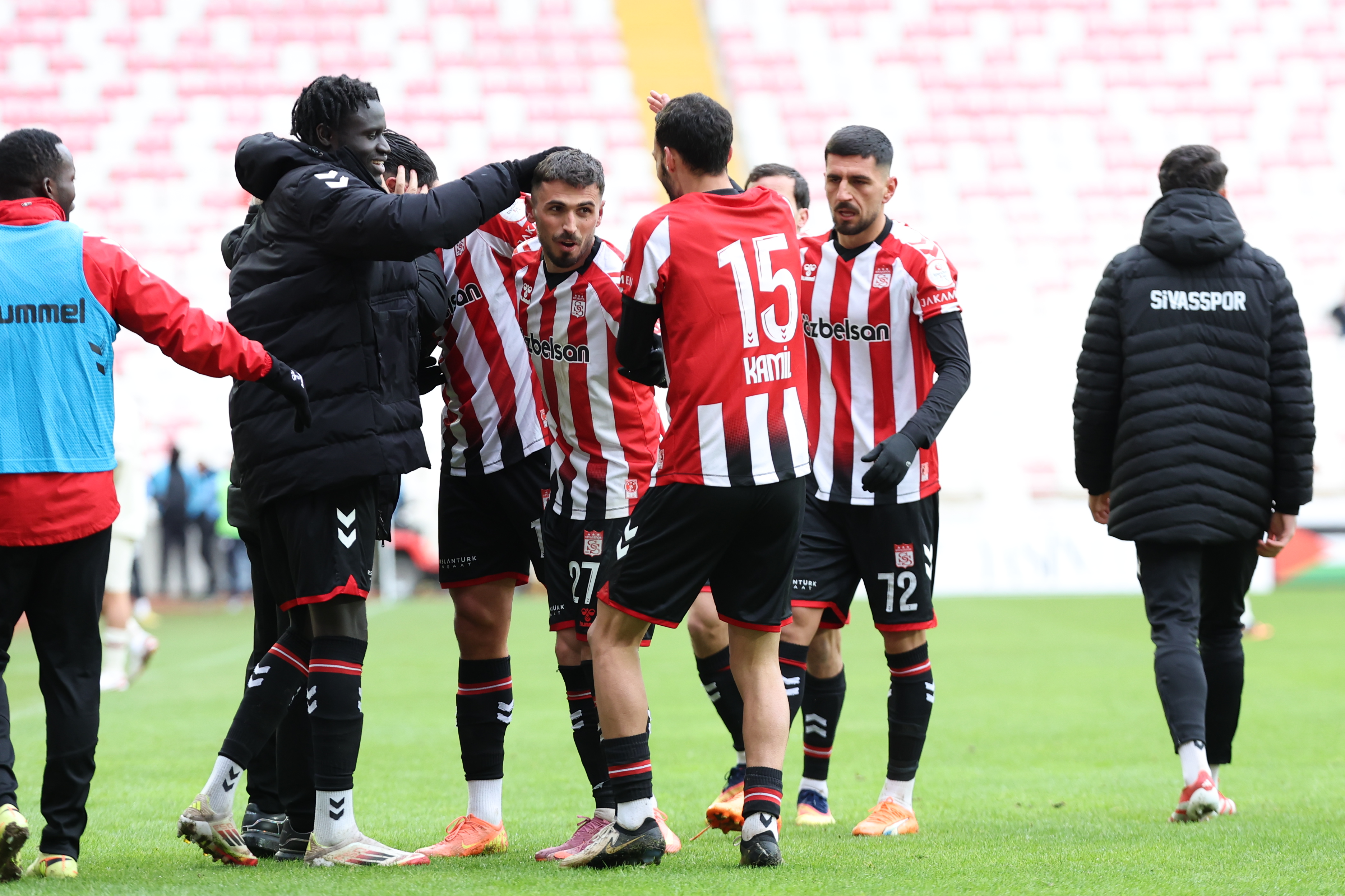 Valon Ethemi, Sivasspor'la gollerine devam ediyor!
