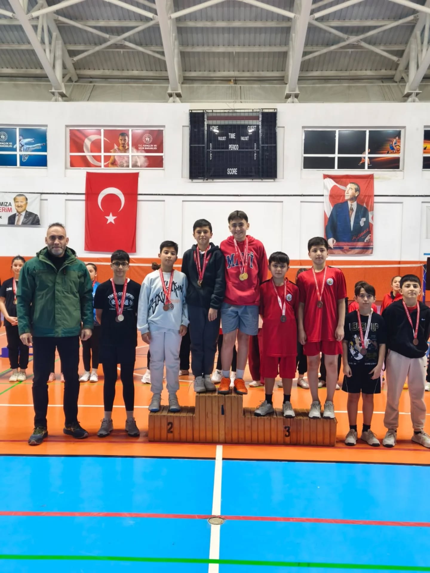 Sivas’ta U15 badminton heyecanı