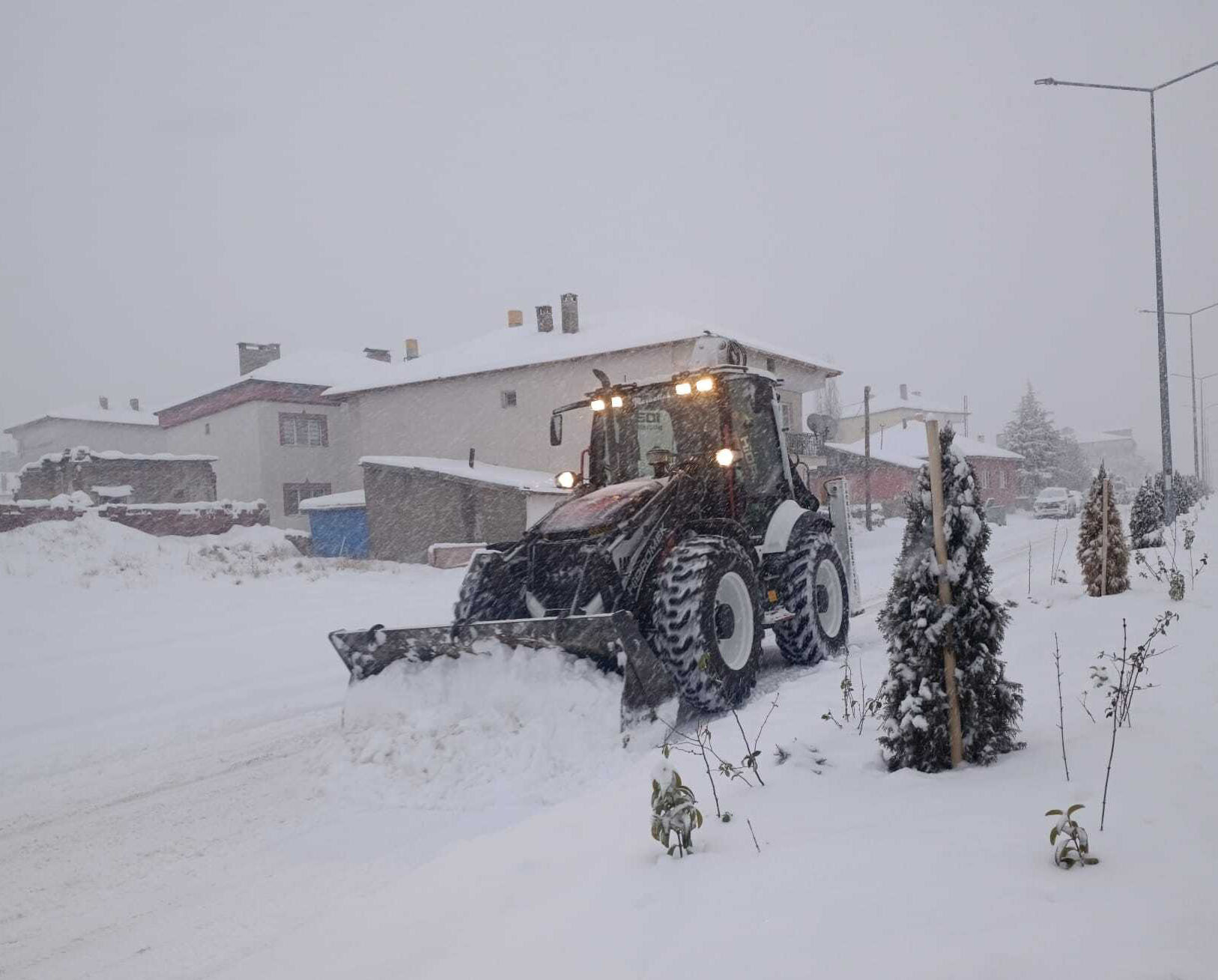Şarkışla'da kar kalınlığı 20 santimetreye ulaştı