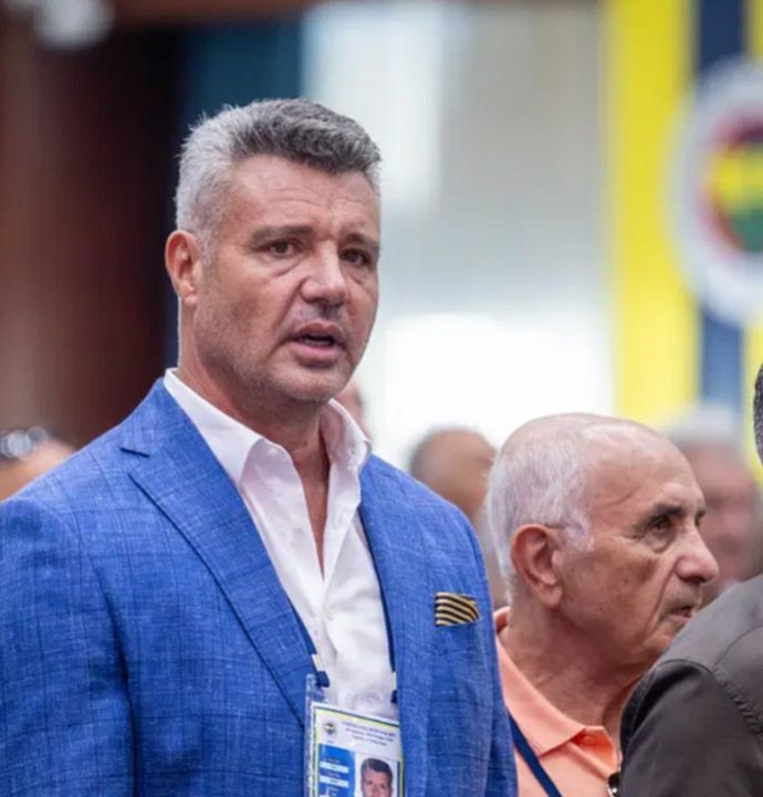 Fenerbahçe’de olağanüstü seçimli genel kurul kararı