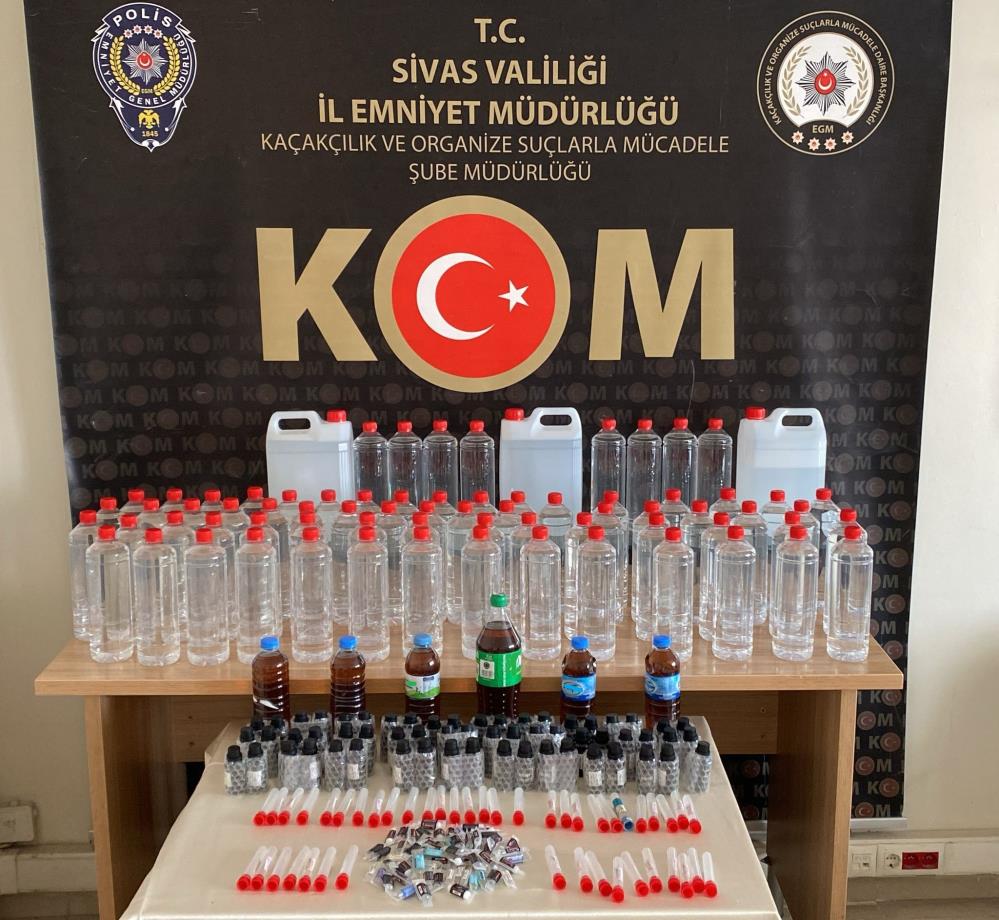 Sivas’ta kaçak alkol operasyonu: İş yerine baskın
