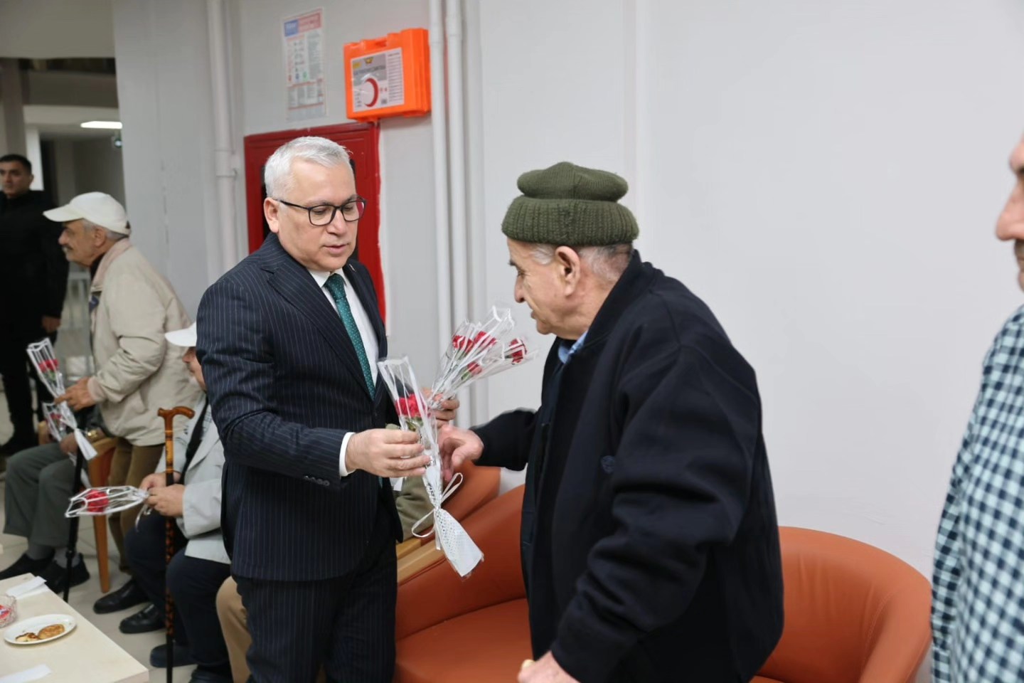 Ulu çınarlarla bir araya geldi