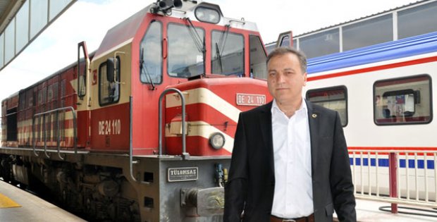 Bir Makinist, 10 İş Yapıyor