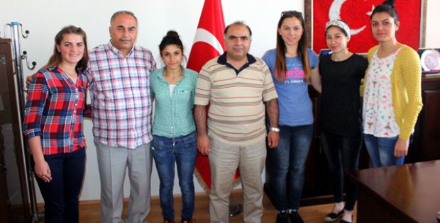 Hentbol´da 5 Oyuncu İle Anlaşma Sağlandı