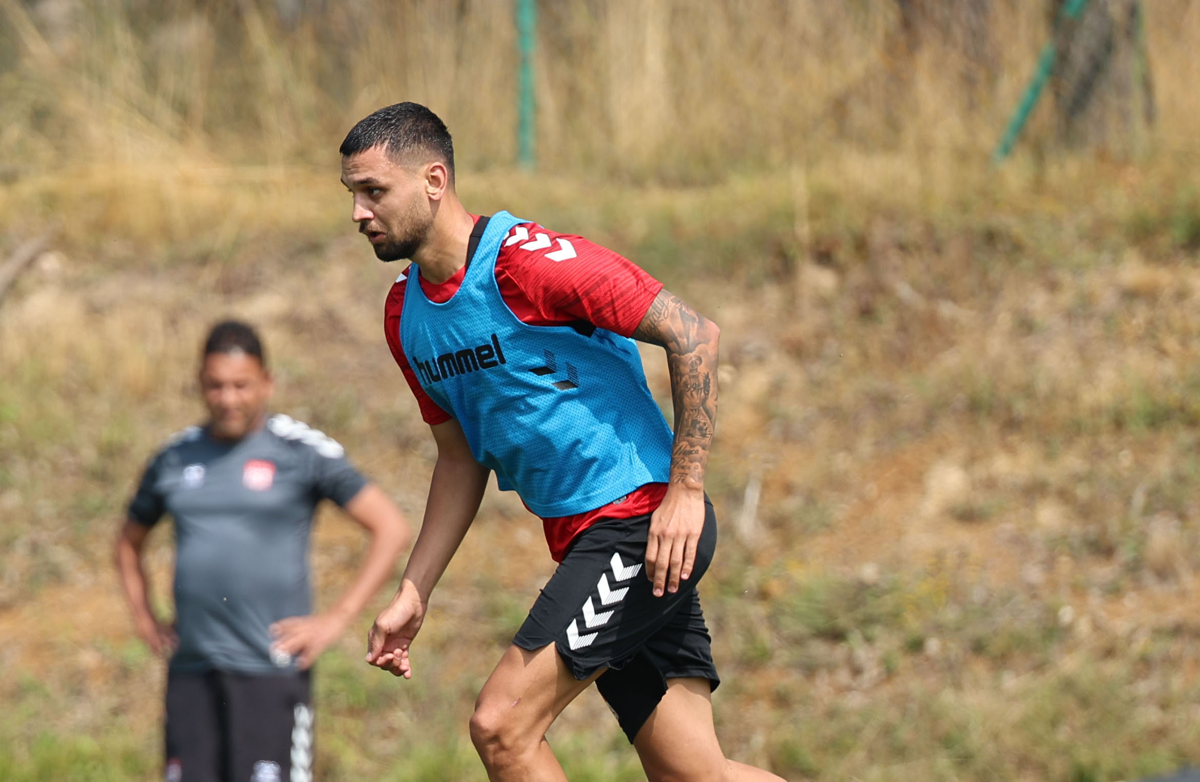 Sivasspor'da Çağlayan Menderes’in sözleşmesi feshedildi