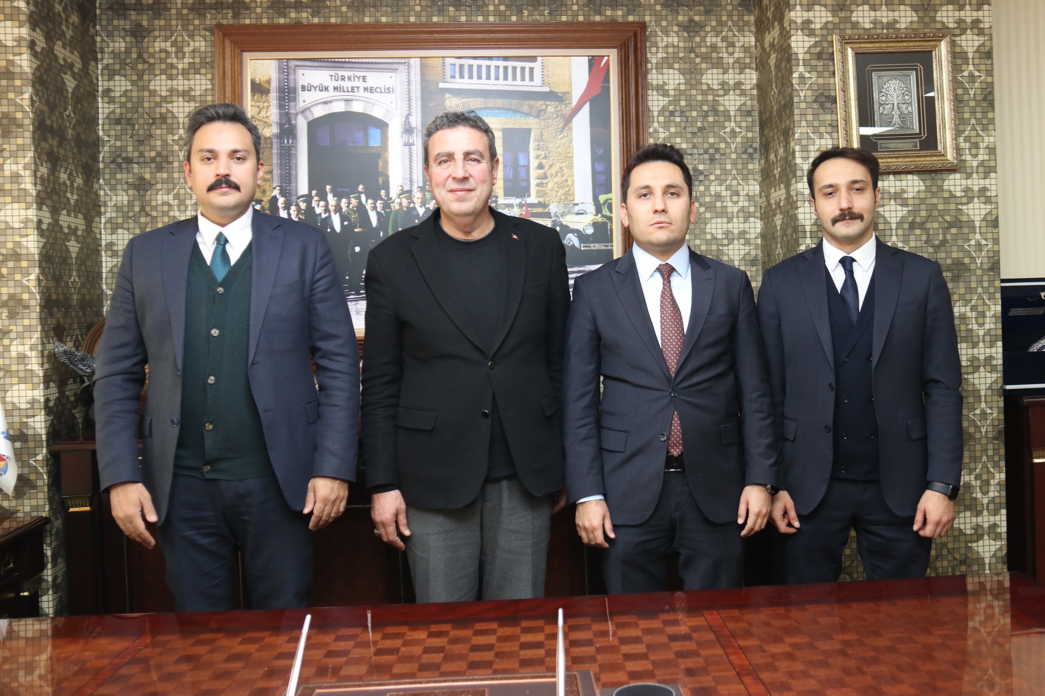 İlçe kaymakamları esnaf gündemi için SESOB’ta buluştu