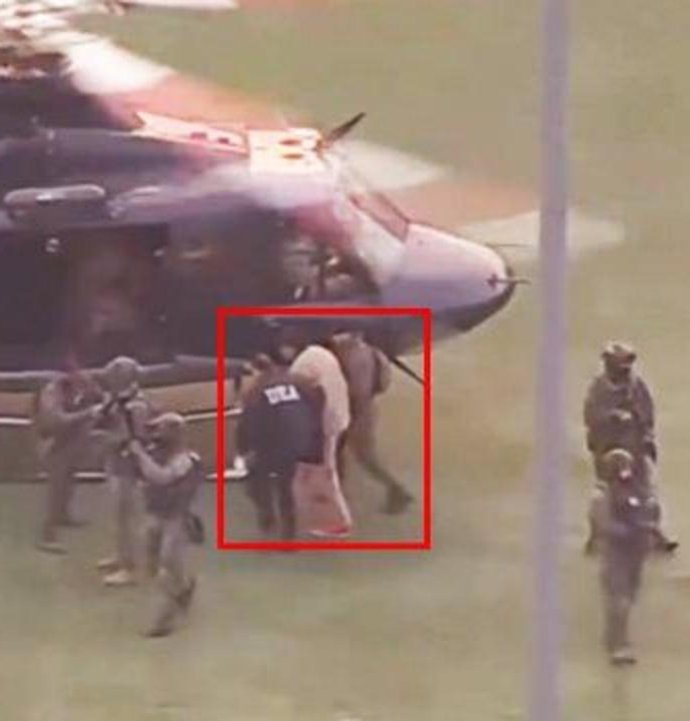 Son dakika: Maduro ve eşi mahkemeye götürülüyor!