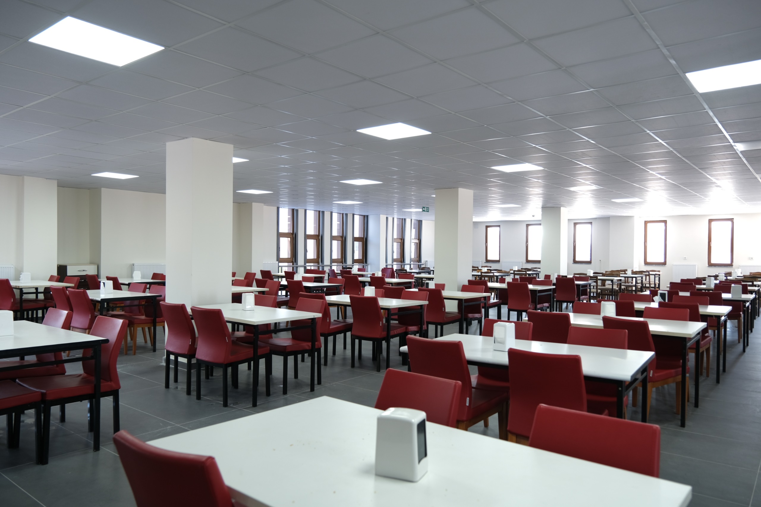 SCÜ personel yemekhanesinde fiyatlar sabit kaldı