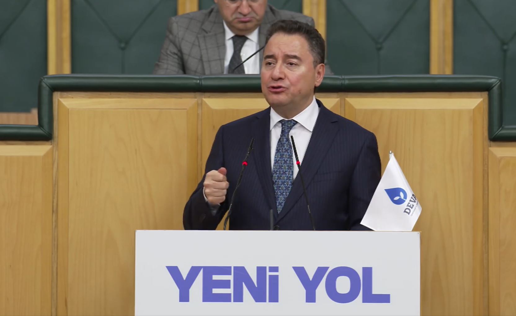 Ali Babacan: Emekle hayat arasındaki bağ artık kopmuştur