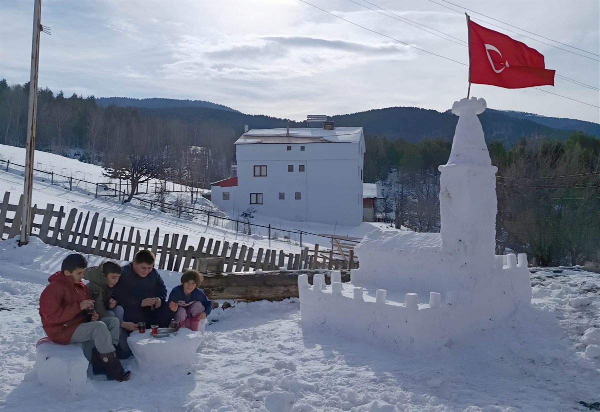 Kardan Kız Kulesi, İstanbul yolunu açtı