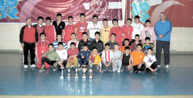 Gruplarda Sivas rüzgârı esti