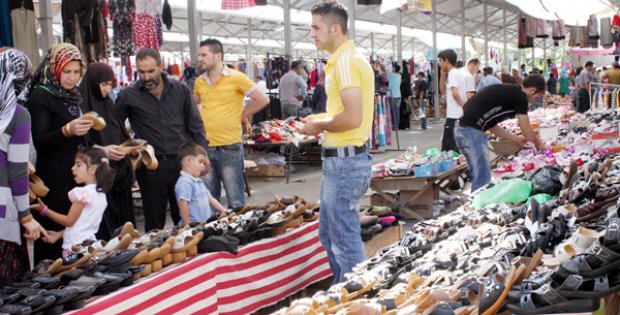 Bayram Pazarı Bu Yıl Da Yenişehir´de