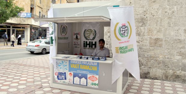 İHH´dan 2 Tır Un
