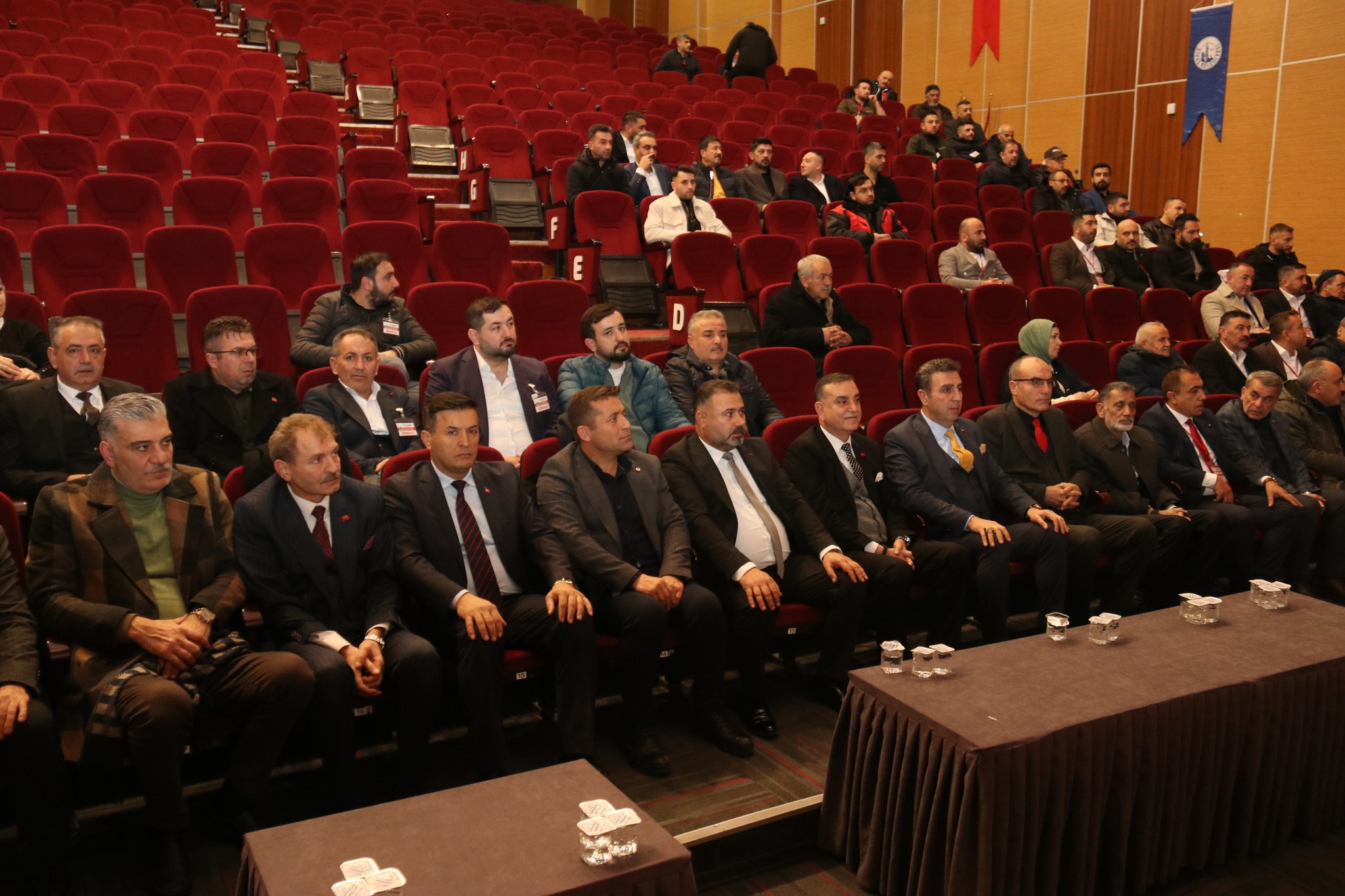 İki listeli seçimde Serkan Akgül yeniden başkan