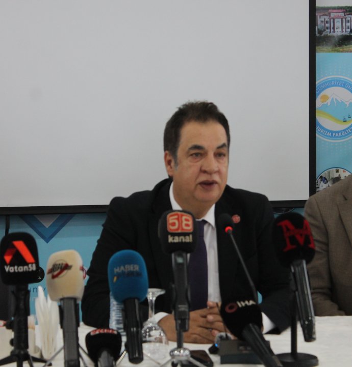 Ahmet Şengönül: “Randevu sorunlarını yakından takip ediyoruz”