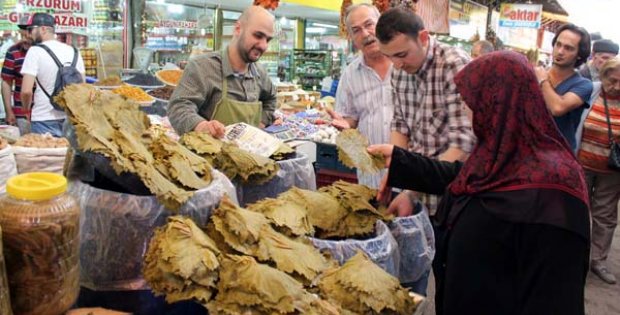 Bayram Sofralarının Olmazsa Olmazı: Yaprak Sarması