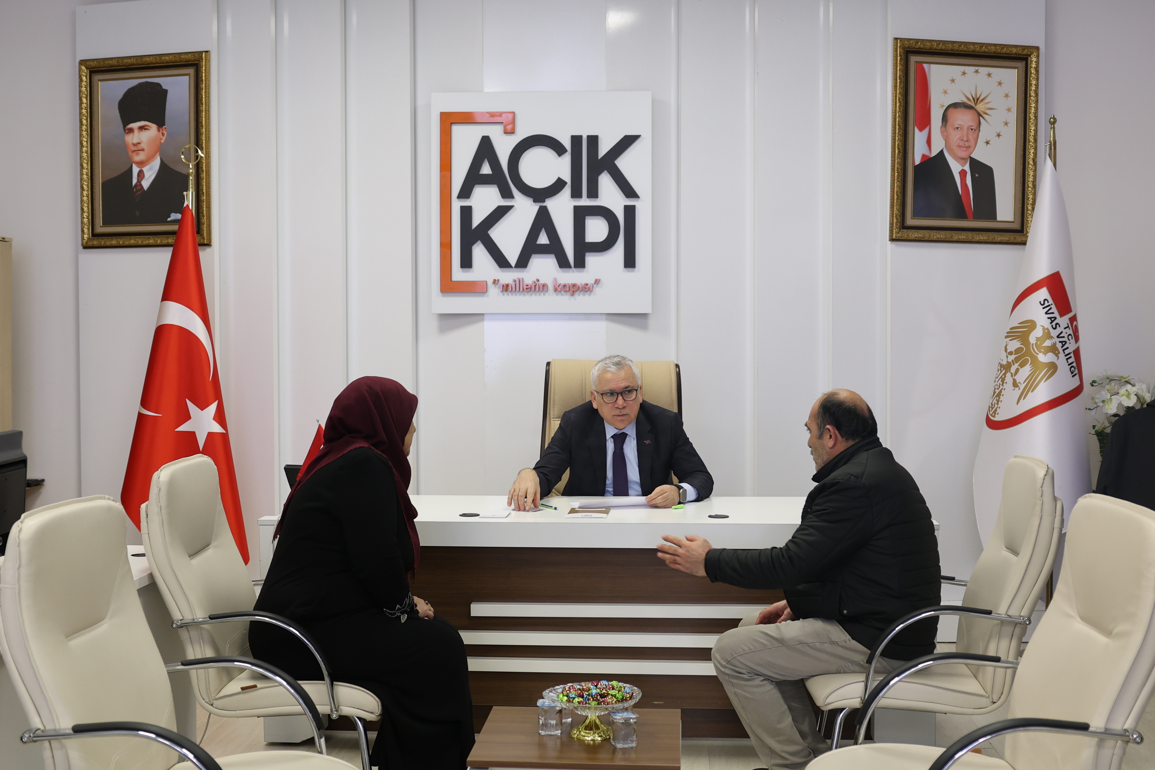 Vali Şimşek "Açık Kapı’da" vatandaşlarla buluştu