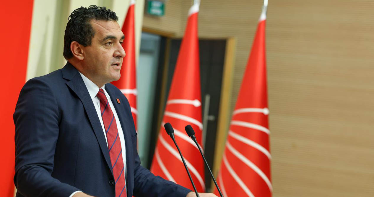 Binlerce üniversite mezunu işsiz geziyor