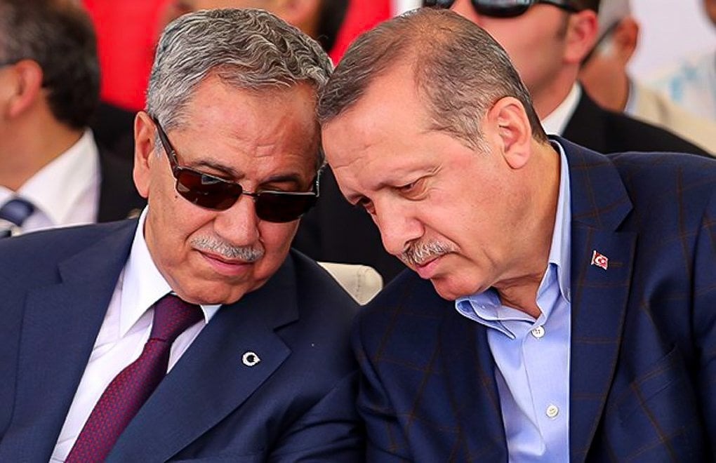 Bülent Arınç'tan İmamoğlu yorumu: Siyasette erken öten horozun başını keserler