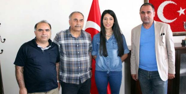 Başarılı Kaleci Gökçay İle 1 Yıl Daha