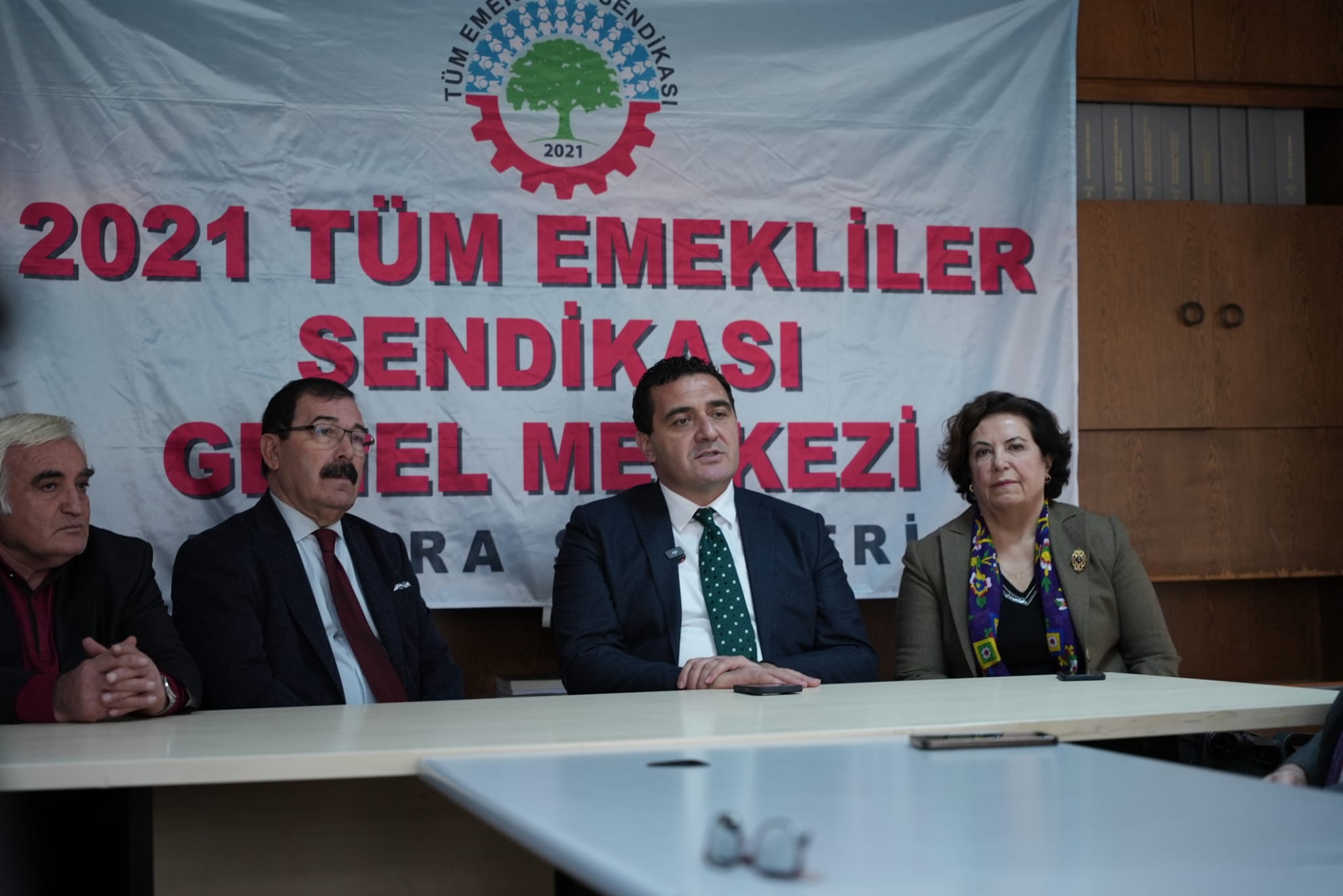 Karasu: Emekli maaşı artık zam değil, vicdan meselesidir