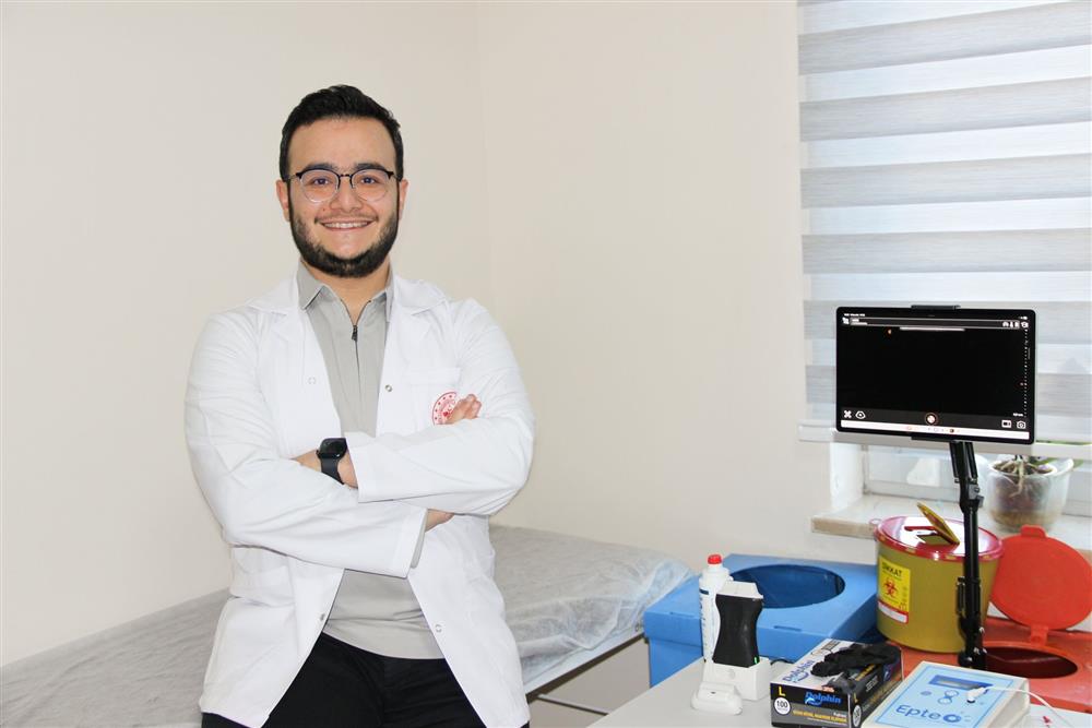 Telefon kullanımı boyun ağrılarını artırıyor!