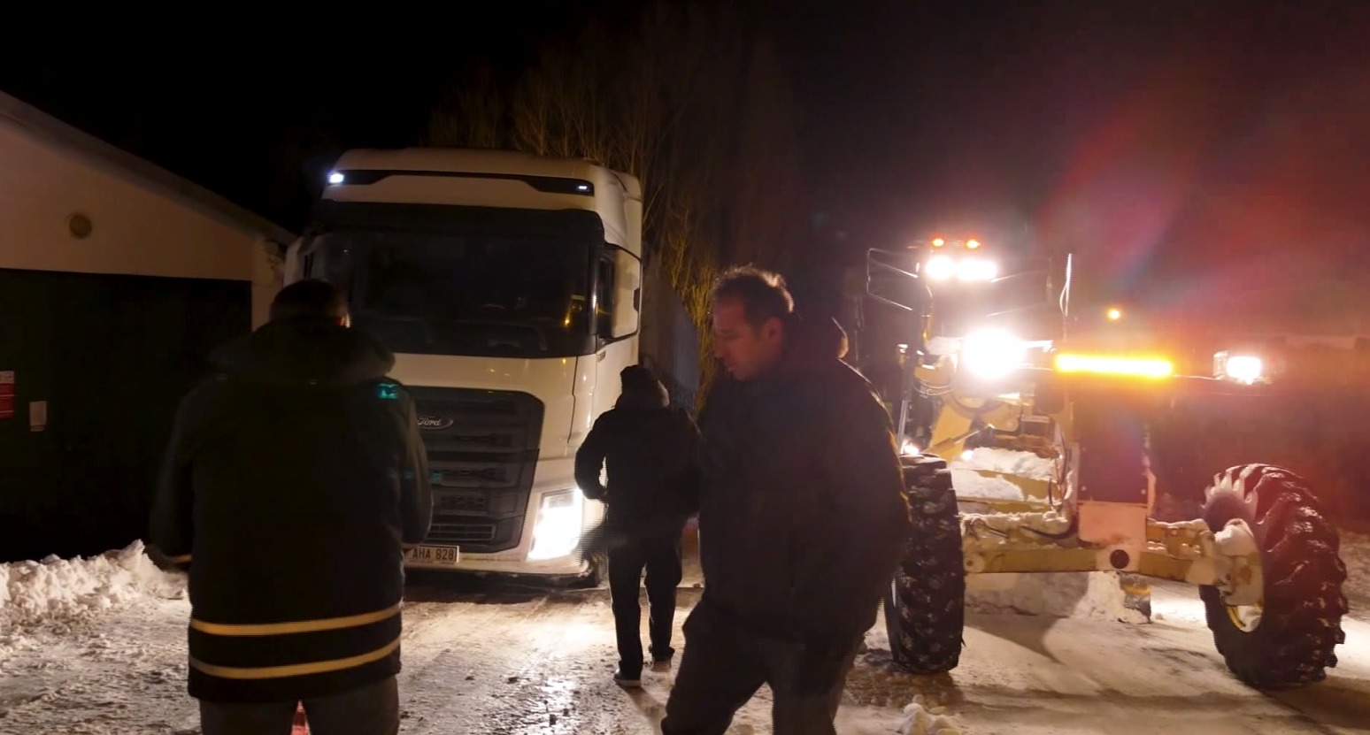 Sivas'tan yola çıkan TIR şoförü Bayburt'ta mahsur kaldı