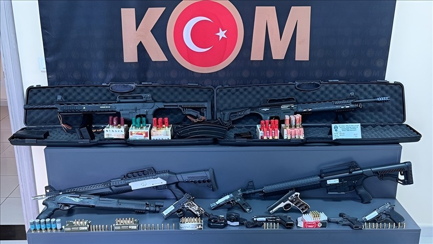 İçişleri Bakanlığı, 2025'te 110 binden fazla ruhsatsız silaha el koydu