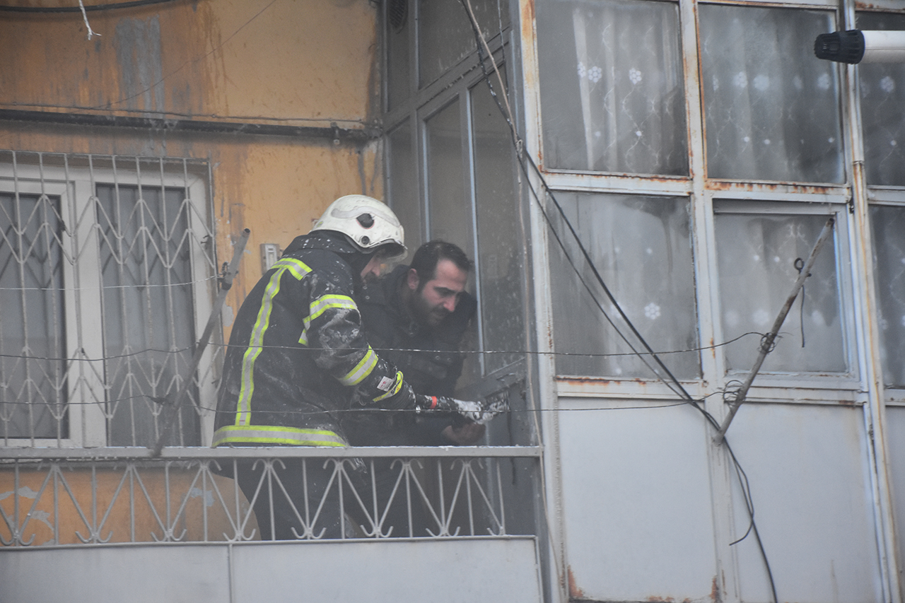 Sivas'ta müstakil evde çıkan yangın söndürüldü