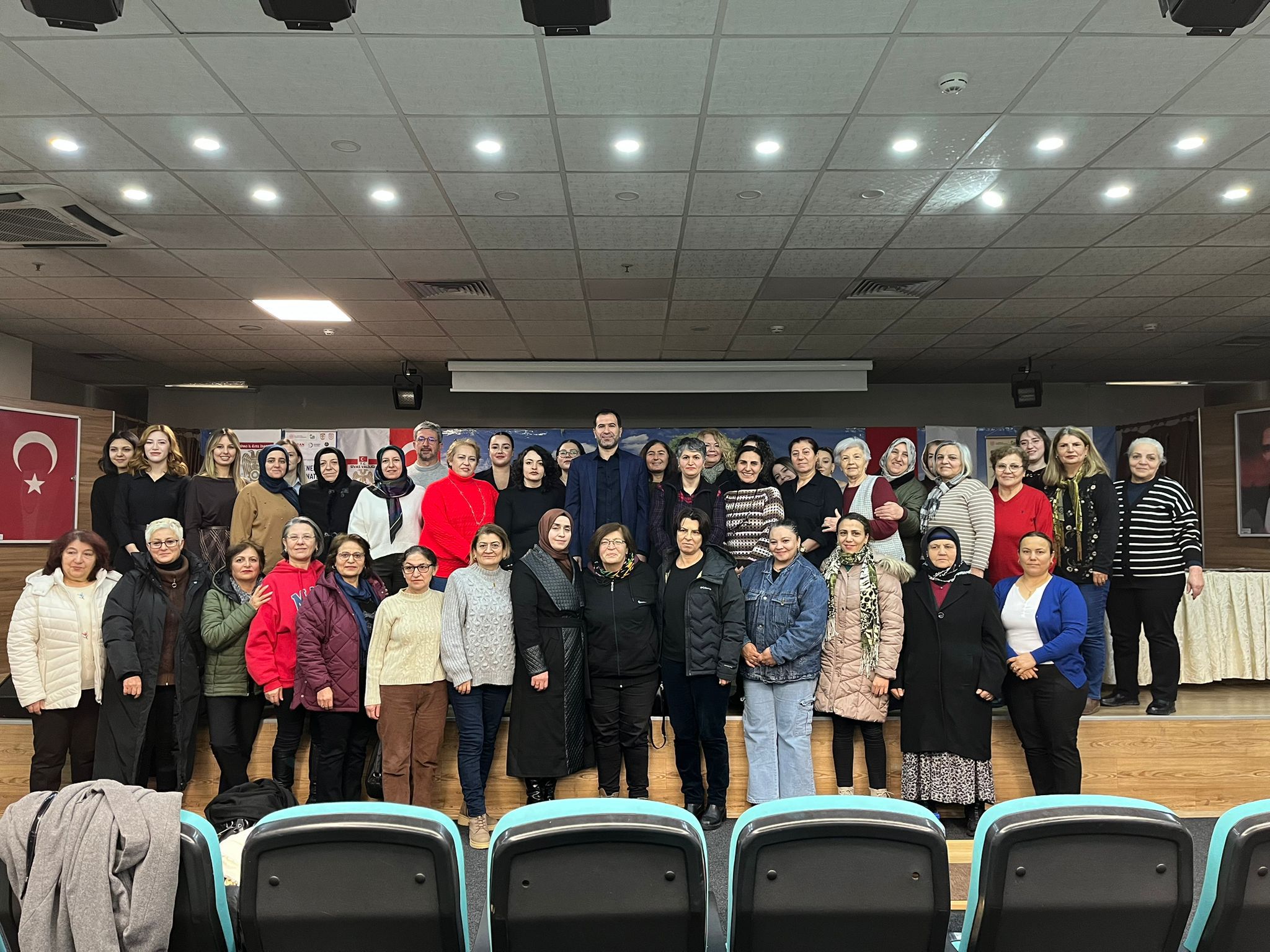 Hukuk emekçisine anlamlı veda