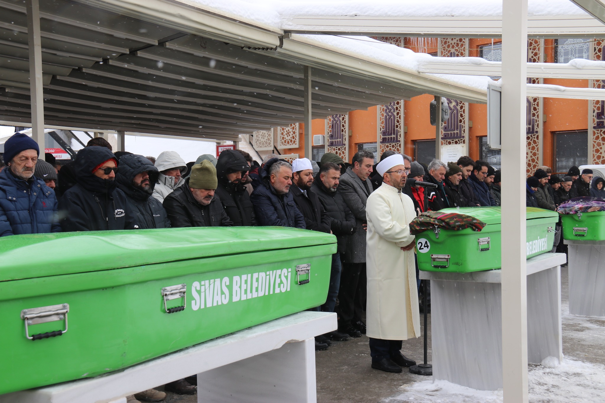 Başkan Akgül’ün annesi toprağa verildi