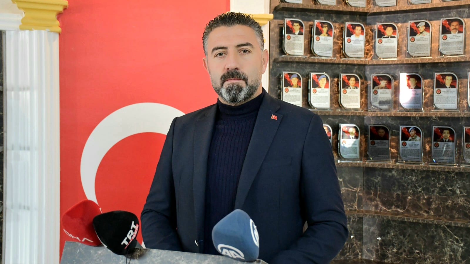 Deveci’den bayrağımıza yönelik provokasyona sert tepki!