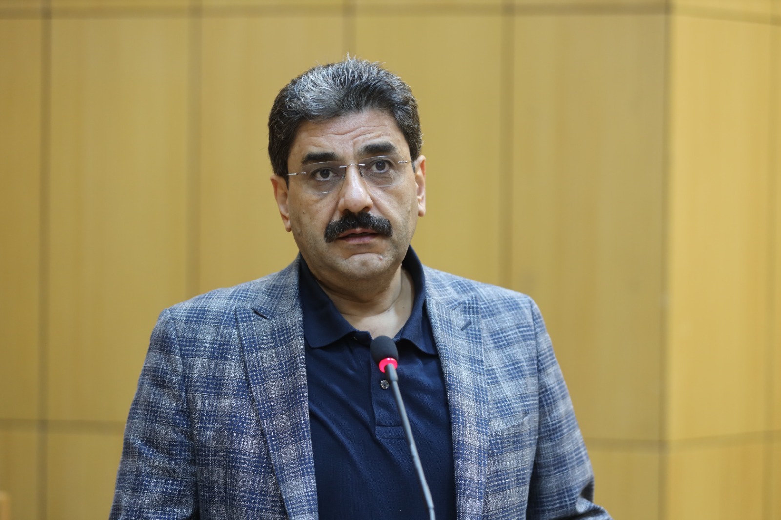 Aksu’dan bayrağımıza yönelik saldırıya sert tepki