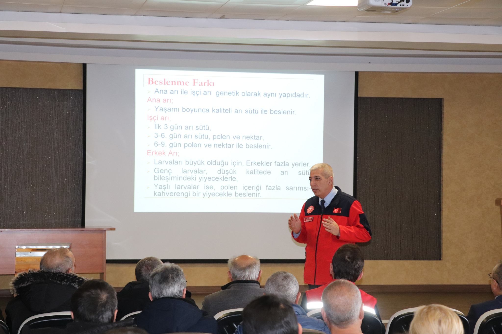 Sivas İl Tarım Müdürü Salih İnan arıcılık kursuna katıldı