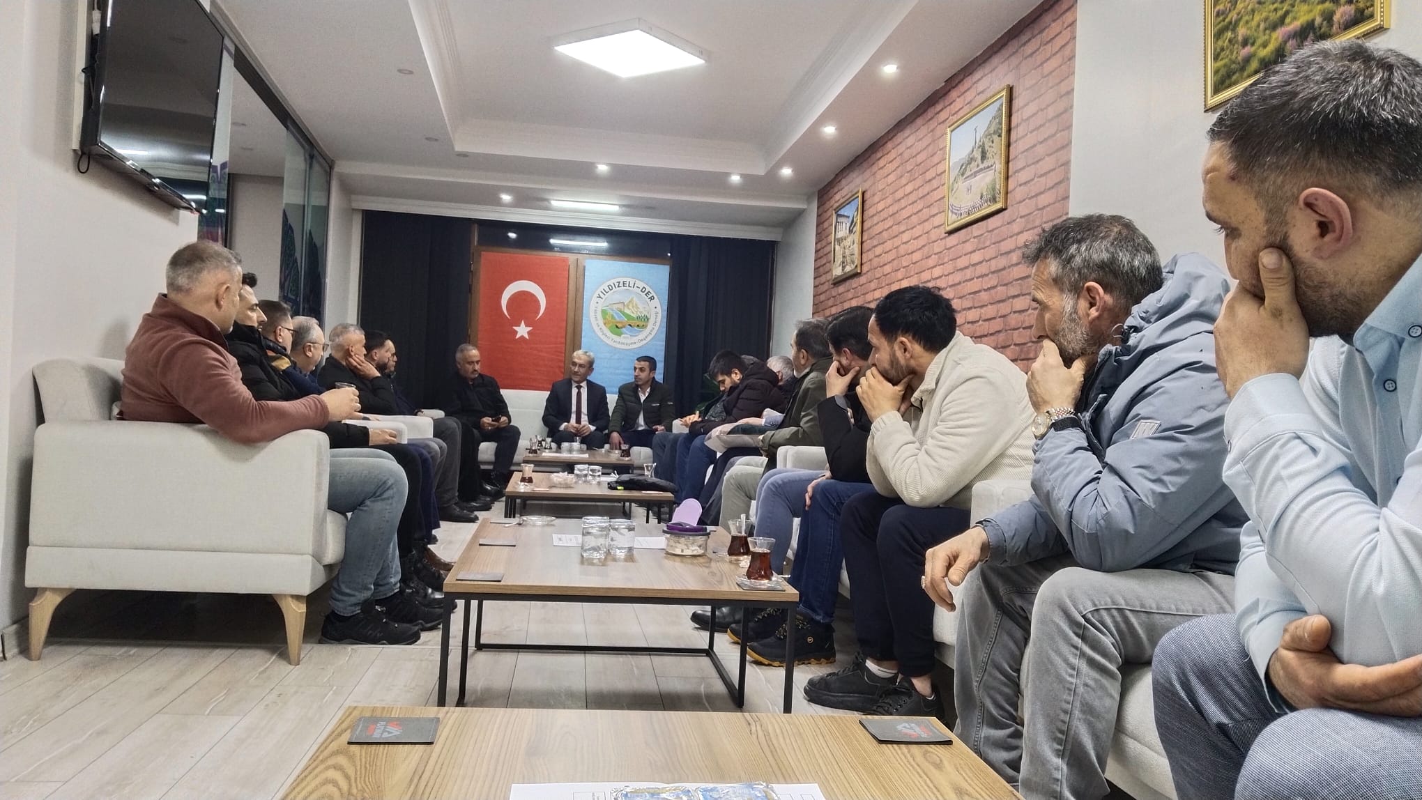 Sivas'ta Yıldızeli dernek başkanları bir araya geldi