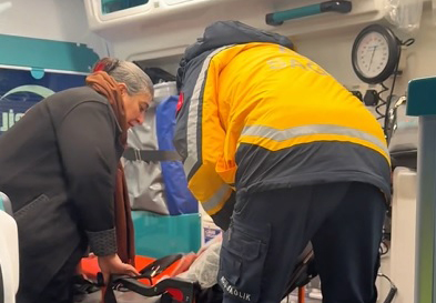 Sivas'ta kapalı köy yolunda zamanla yarış