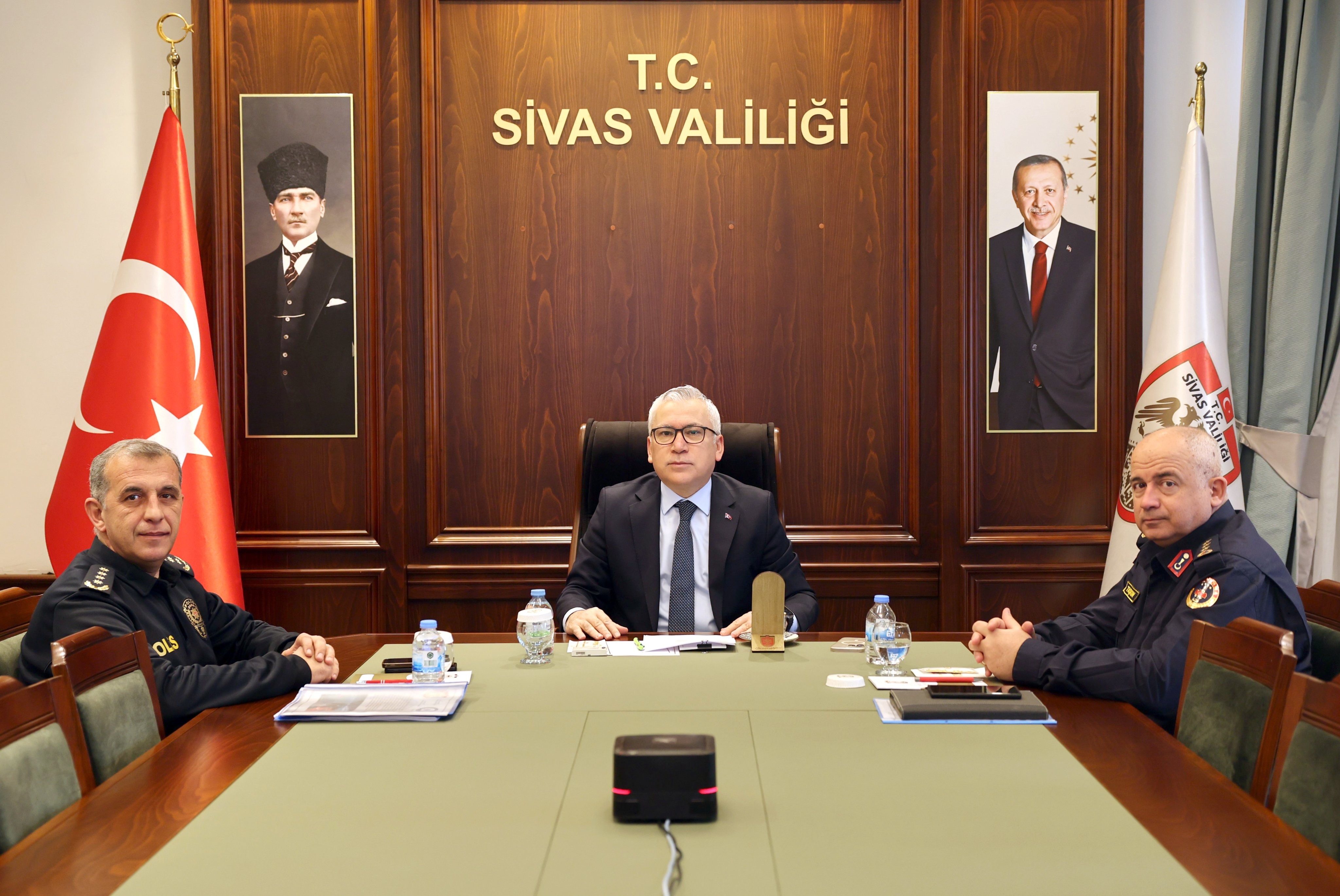 Vali Şimşek İçişleri Bakanlığı VKS’sinde