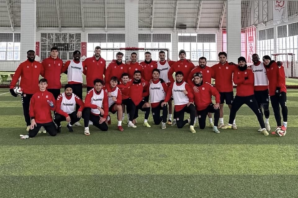 Sivasspor, kapalı alanda çalıştı