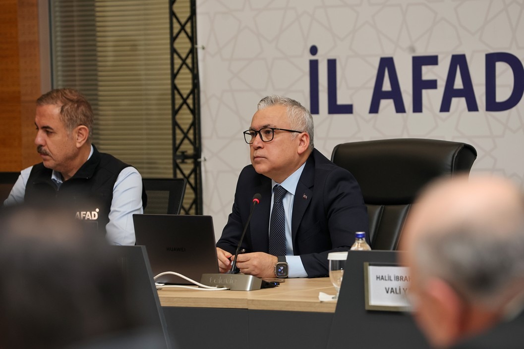 Sivas’ta alarm! Kar 180 santimi aştı