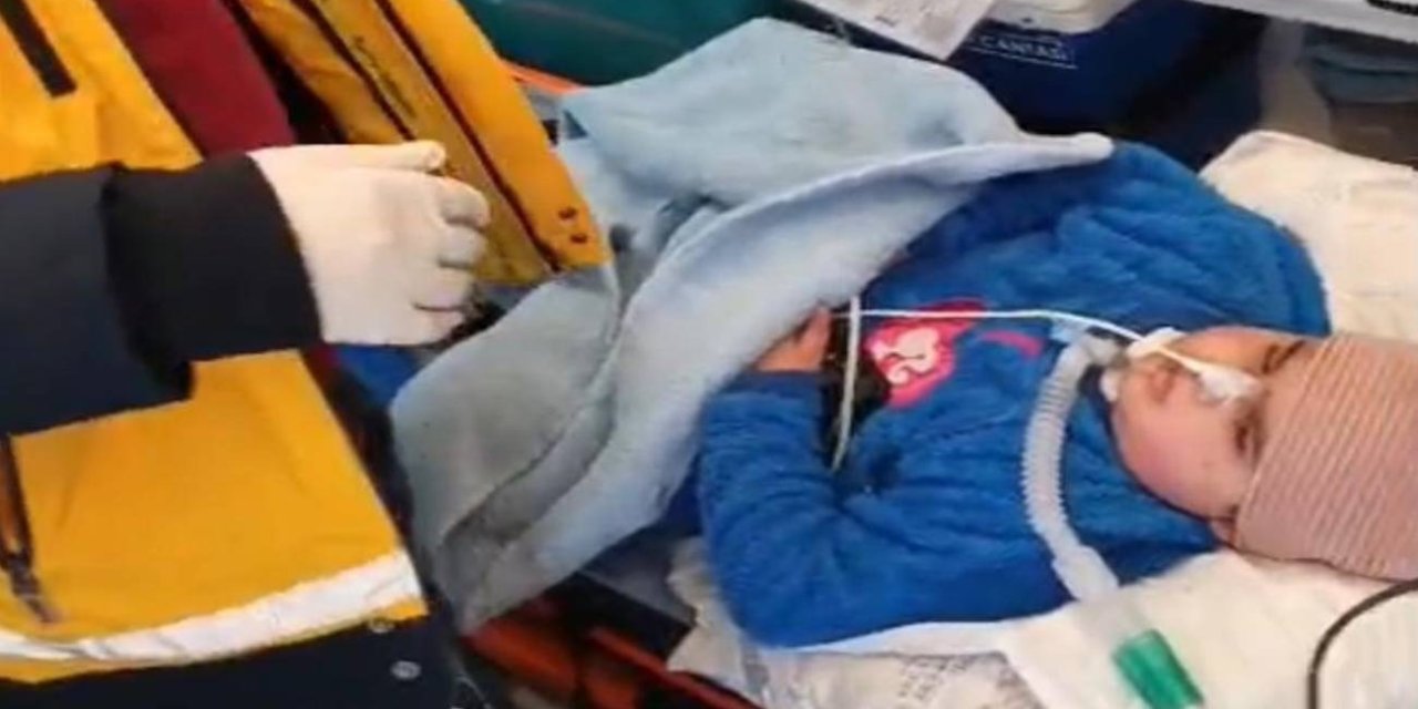Cihaza bağlı 7 yaşındaki Sinan hastaneye ulaştırıldı