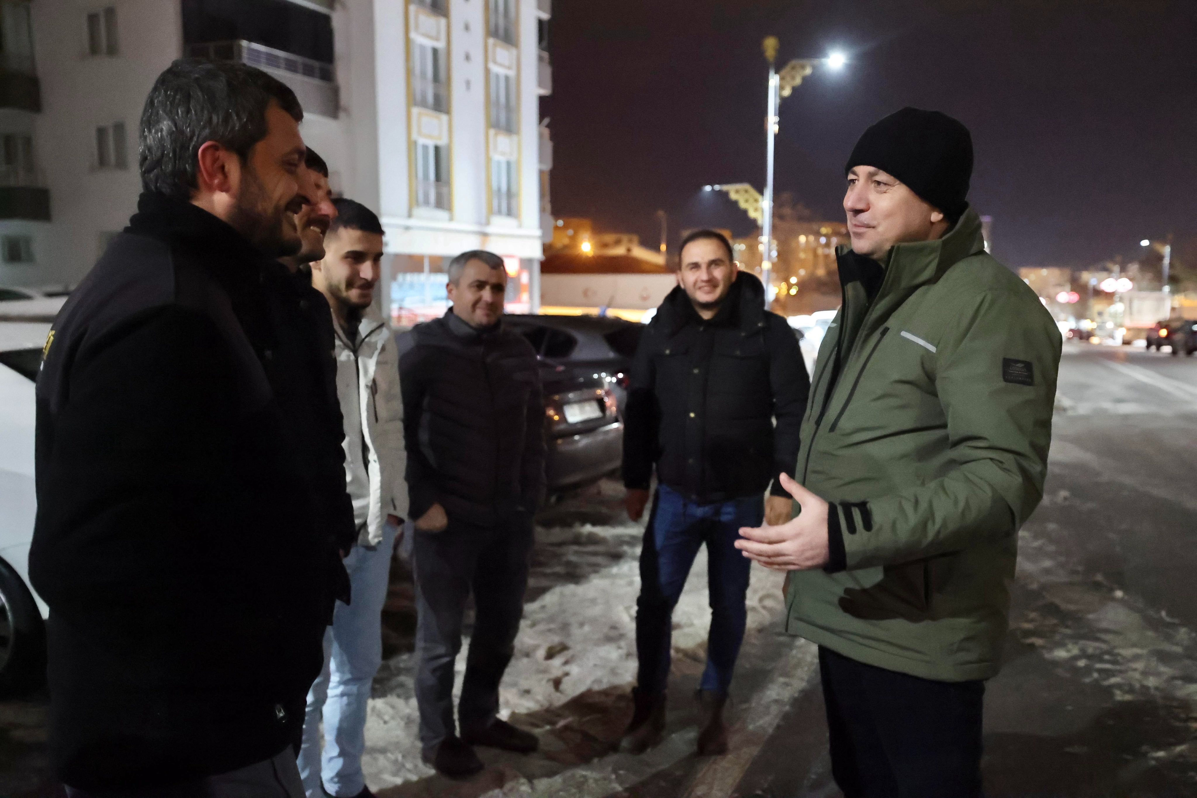 Adem Uzun'dan kar çalışmalarına yerinde inceleme