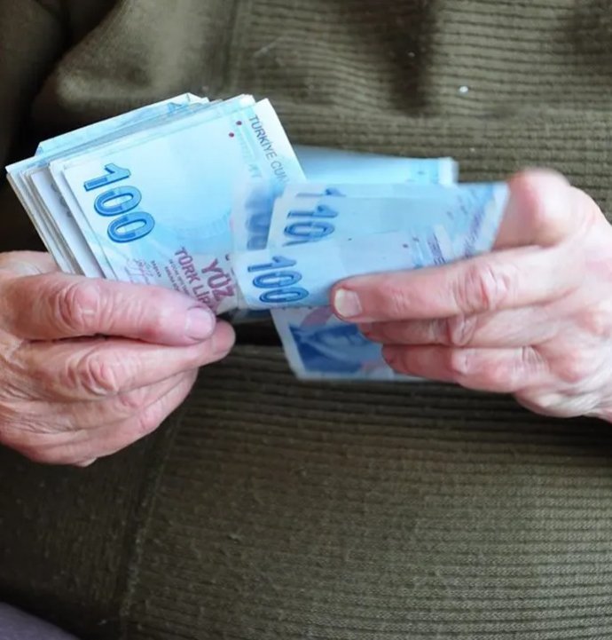 Emekliye bayram ikramiyesinde artış sinyali