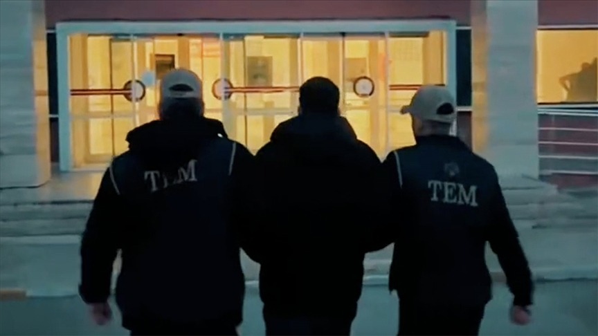 FETÖ'ye darbe: 82 şüpheli tutuklandı