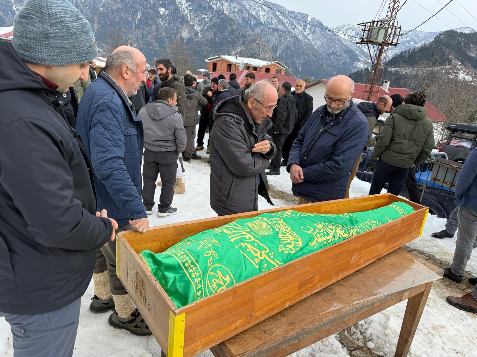 Sınır protokolüyle Gürcistan üzerinden hastaneye ulaştırılan hasta kurtarılamadı