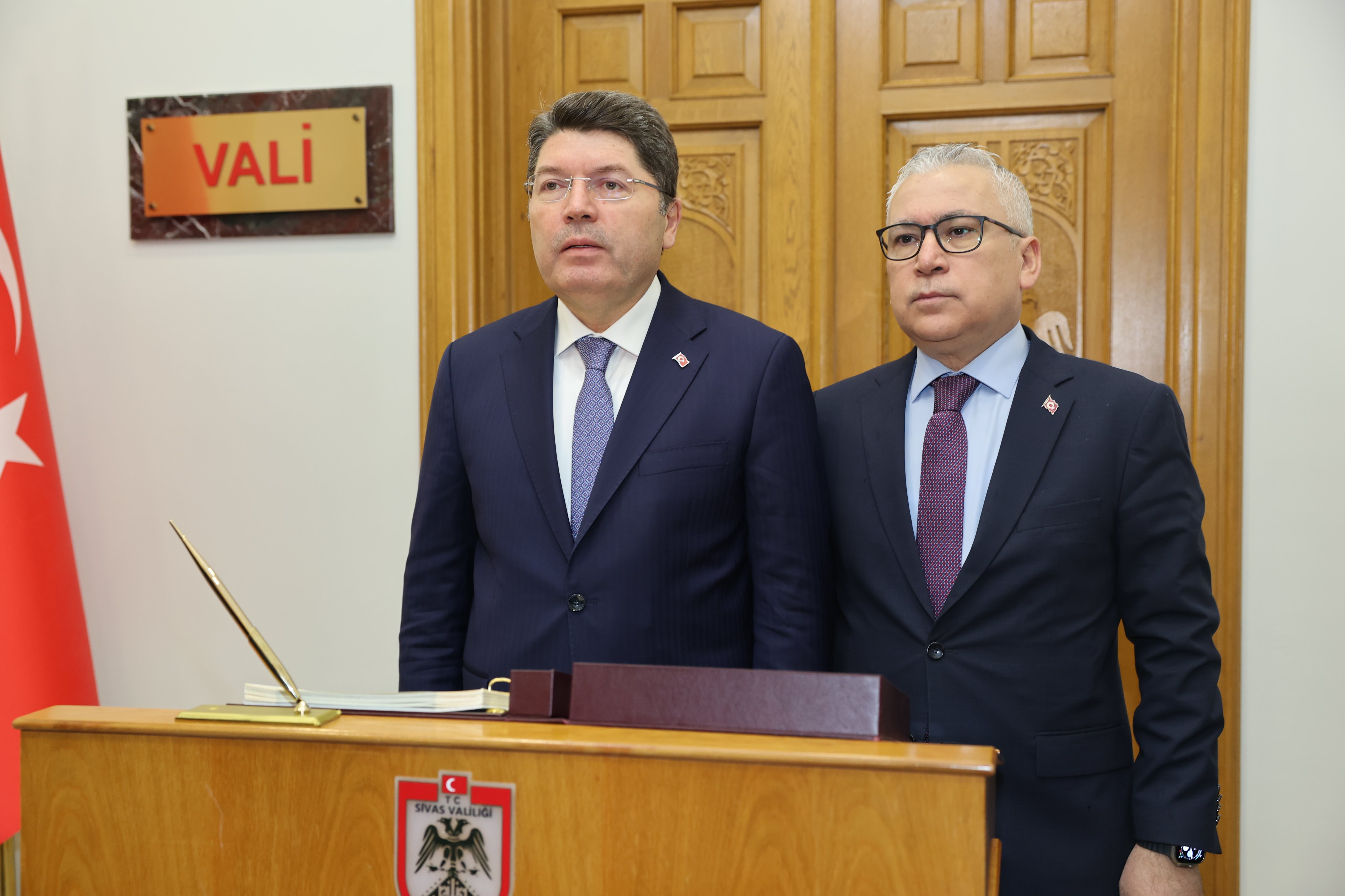 Bakan Tunç, Sivas Valiliğini ziyaret etti