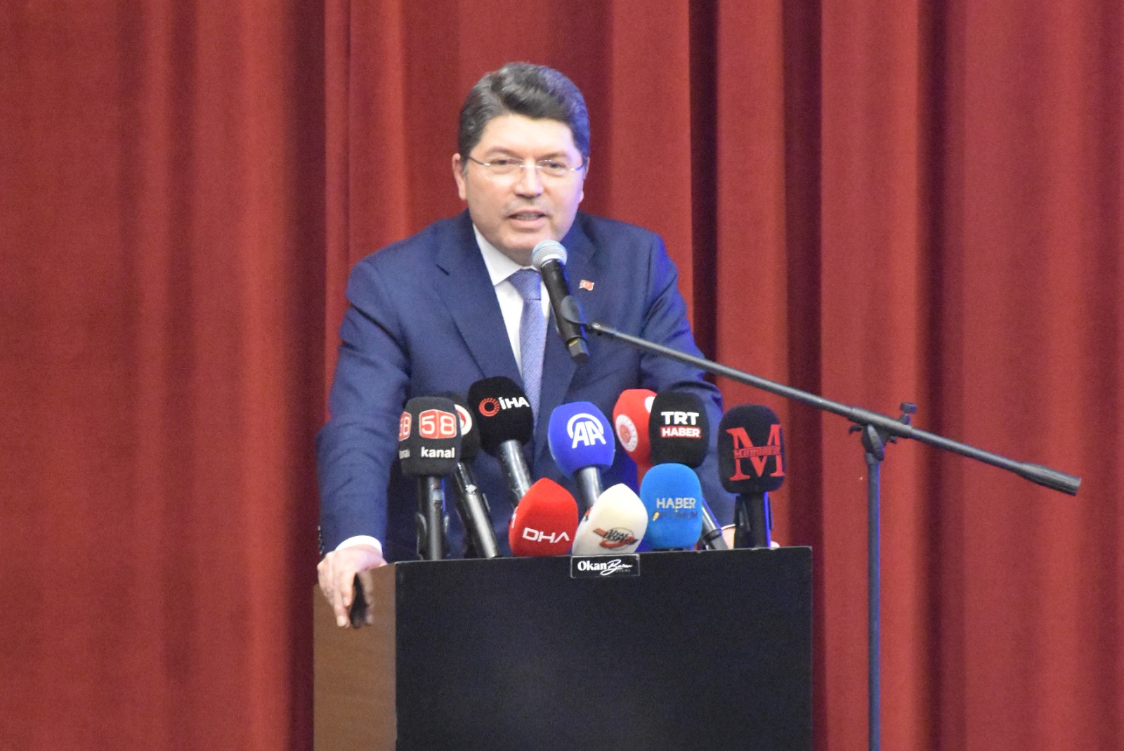 Yılmaz Tunç: Sivas, Erdoğan'ın arkasında kapı gibi duruyor!