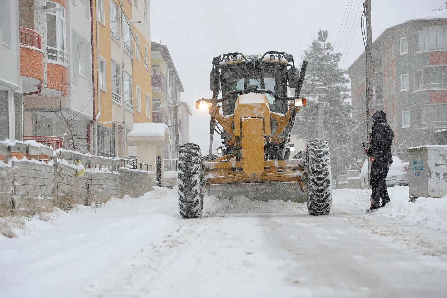 Sivas’ta kar nedeniyle 126 yerleşim yerinin yolu kapandı