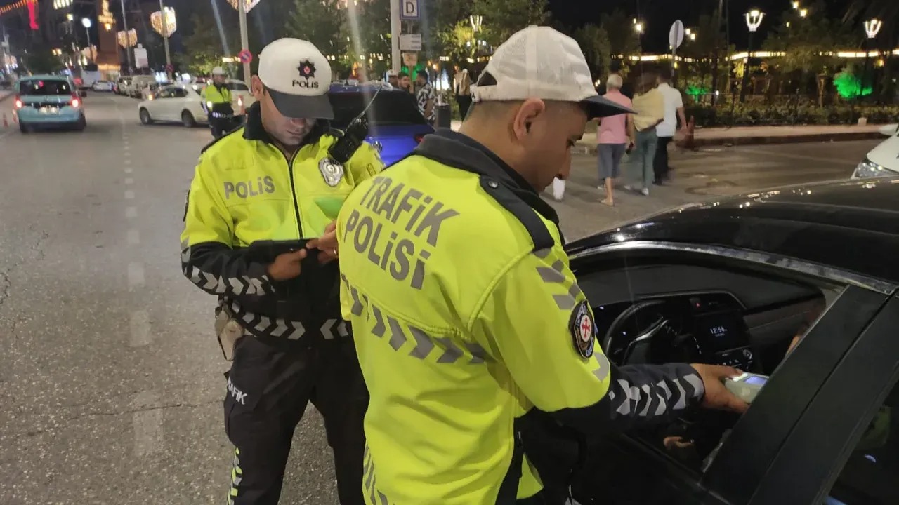 Alkollü sürücülere geçit yok: Sivas’ta bir haftada 20 ehliyete el konuldu